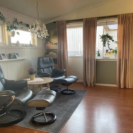 Villa Stor Enebolig Sentralt Pa Senja